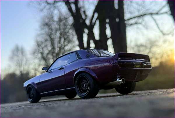 1:18 Toyota Celica (RA24) Restmod Purple Efekt Lackierrung 2015
